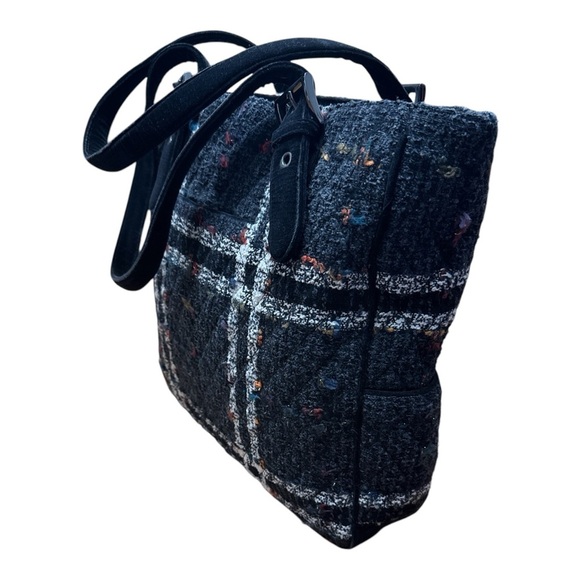 Vera Bradley Black and White Textured Tote Bag - Picture 3 of 8
